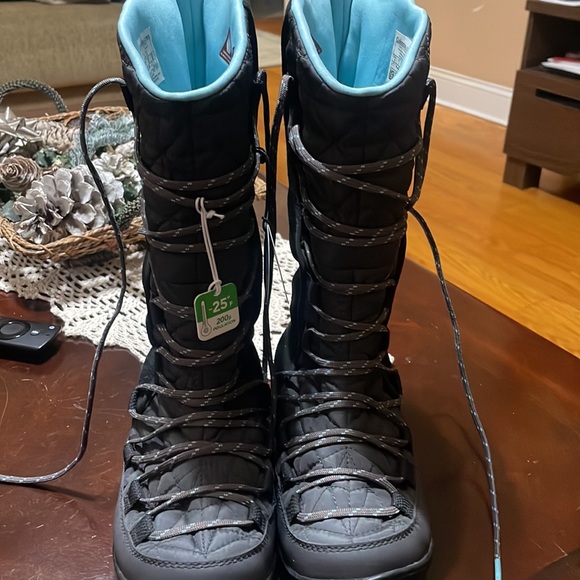 New Columbia winter boots, breathable, 200g isolant, lightweight, and waterproof - Picture 2 of 6